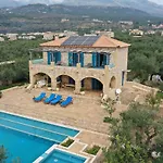 Pantazi 5min Walk To * Kotronion (West Mani)