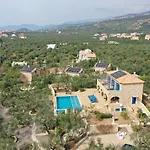 Pantazi 5min Walk To Villa Kotronion (West Mani)