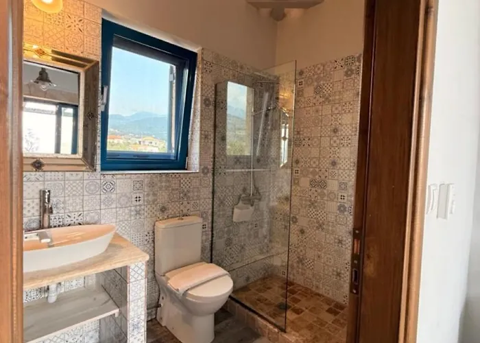 Villa Pantazi 5min Walk To *